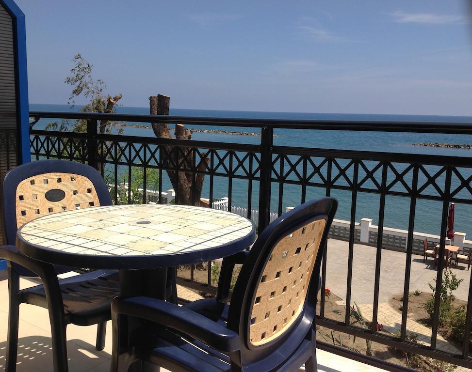 Aquarius Beach Hotel Limassol Rum bild